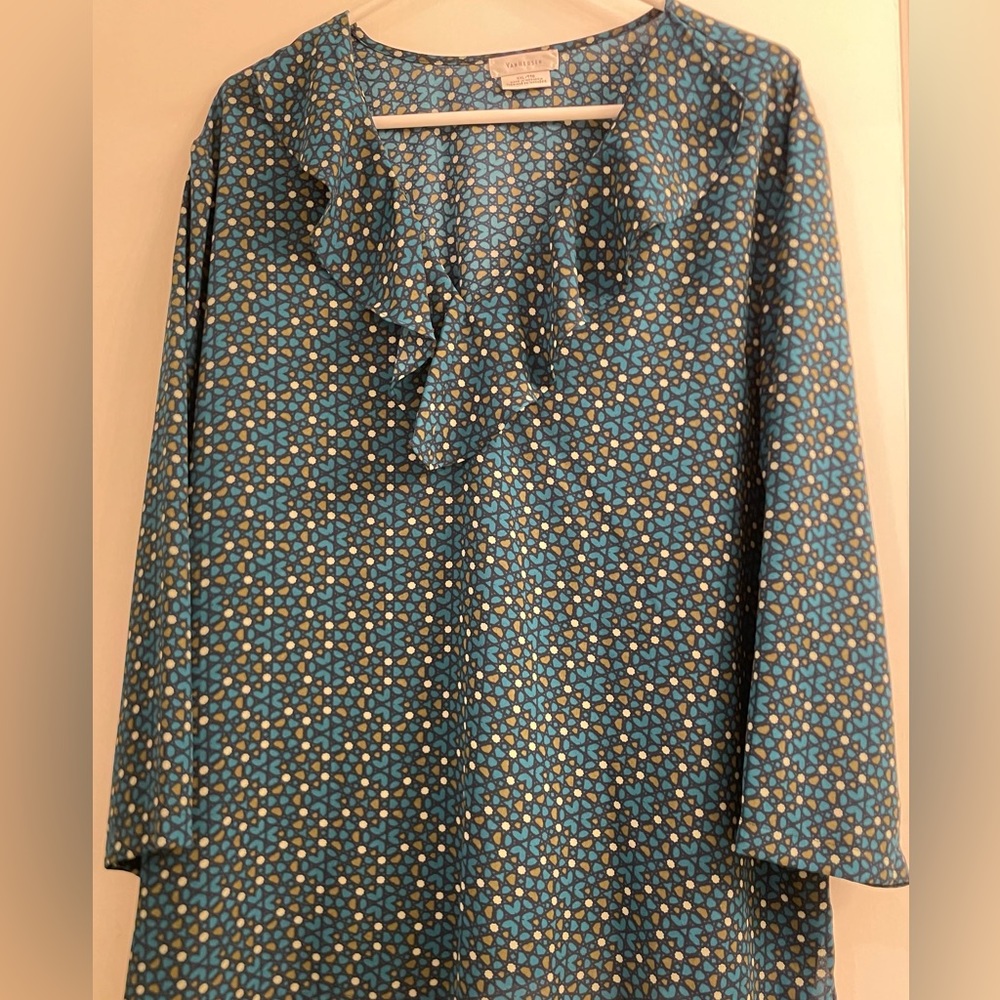 Van Heusen Ruffled Blouse XXL 3/4 length sleeves